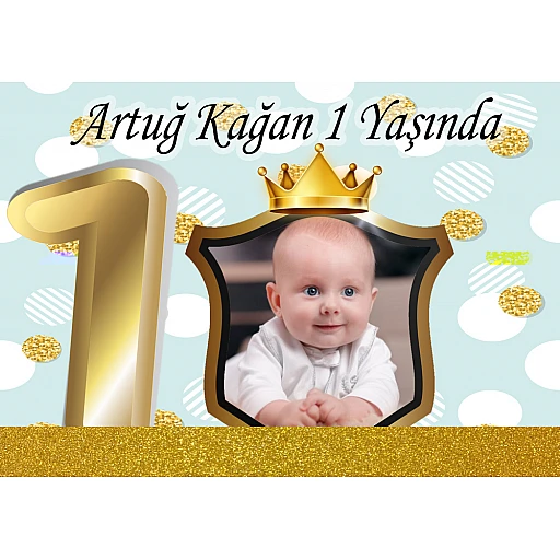 1 Yaş Altın Kral Konsept Afiş