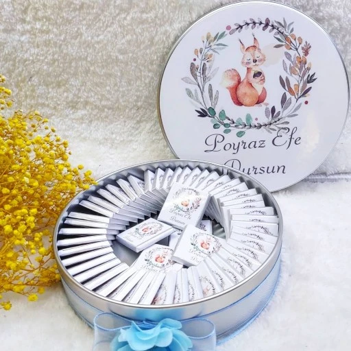 İsme Özel Bebek Çikolatası 50 Madlen Etiketli