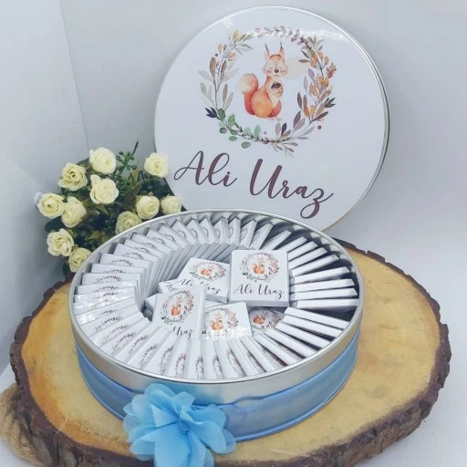 İsme Özel Bebek Çikolatası 50 Madlen Etiketli