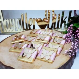 Pleksi İsimlikli Bebek Çikolatası Bebek Çikolatası