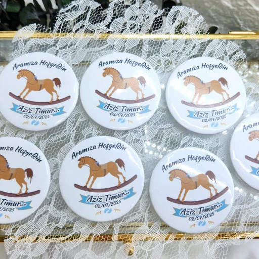 İsim Baskılı Magnetli Açacak Bebek Hediyesi Sallana At Modeli Erkek Bebek