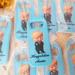 Patron Bebek Baskılı Dikey Açacak Magnet 4,5x10,5 cm Uv Erkek Bebek Magnetleri