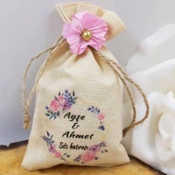 Pembe Çiçekli Süslü Kişiye Özel Baskılı Keten Kese Bebek Doğum Hediyesi Bebek Şekeri