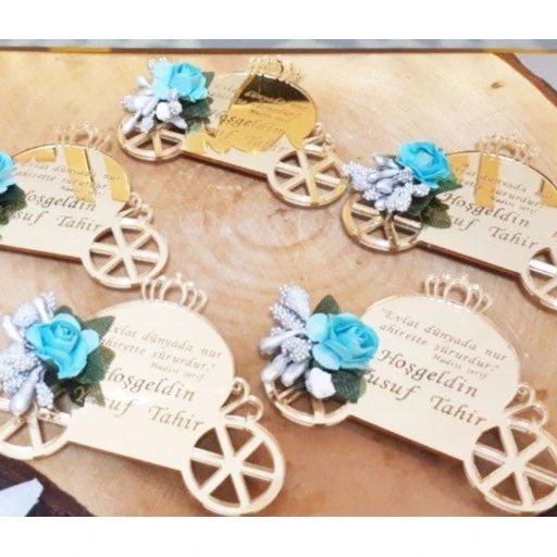 Pleksi Magnet Taçlı Araba Bebek Şekeri