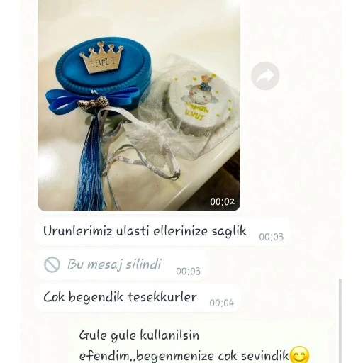 Mavi Kutu Pleksi İsimli Ve Fiyonklu