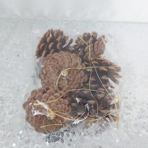 6 Lı Kozalak Yılbaşı Ağaç Süsü 6 cm