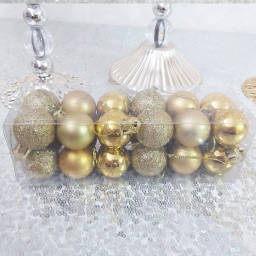 24 Li 3 cm Cici Toplar Yılbaşı Ağaç Süsü Altın