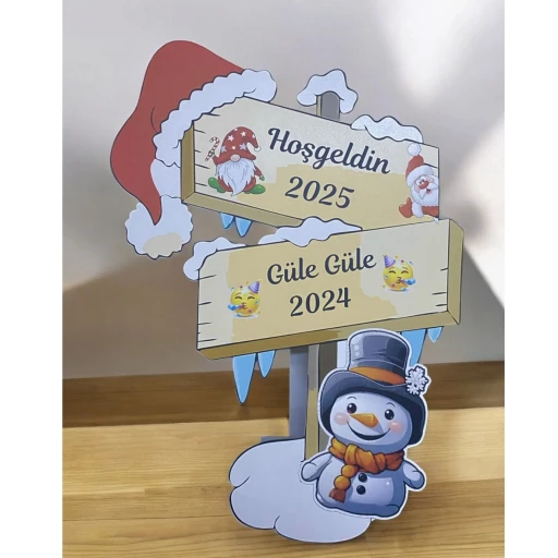 Büyük Ayaklı Hoşgeldin 2026 Dekorlu Yılbaşı Panosu