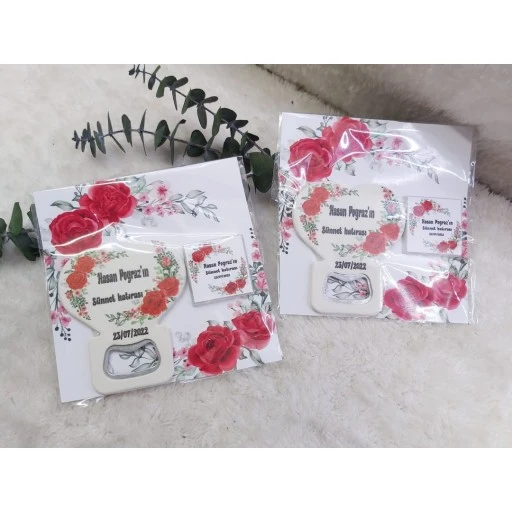 Kağıt Üzeri Kalp Açacak Ve Çikolata Bebek Hediyelikleri