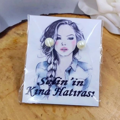 Kına Gecesi Hediyelik İnci Küpe İsme Özel Ambalajında