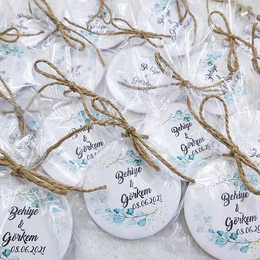 Açacak Magnet Nikah Hediyeliği Mavi Beyaz Çiçek Uv Baskılı