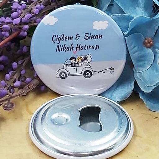 Arabada Gelin Damat Mavi Arkaplan Açacak Magnet Söz Nişan Nikah Hediyesi Nikah Şekeri Metal 6 cm