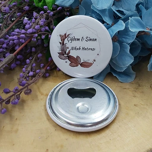 Kahverengi Çiçekli Açacak Magnet Söz Nişan Nikah Hediyesi Nikah Şekeri Metal 6 cm