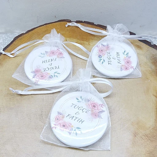 Nikah Şekeri Nişan Kına Mıknatıslı Açacak Magnet Metal 6 cm Kişiye Özel Pembe