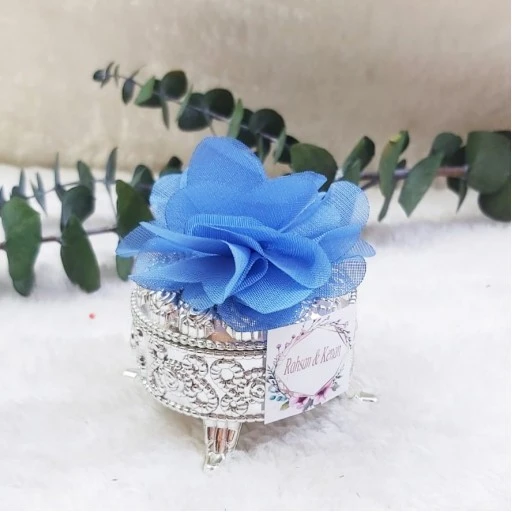 Ayaklı Yuvarlak Kutu Üzeri Pleksi Nikah Şekeri Lazer Çiçekli