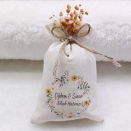 Çiçek Süslü Kuru Çiçekli Kişiye Özel Baskılı Keten Kese Nikah Şekeri Söz Nişan Hediyesi