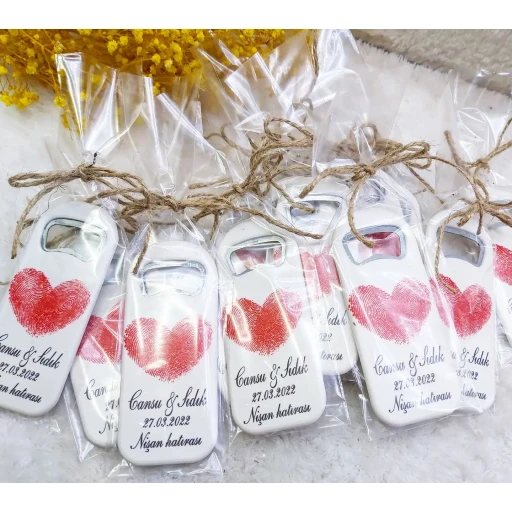 Kalp Baskılı Dikey Açacak Magnet 4,5x10,5 cm Uv Nikah Şekeri Nişan Hediyeği