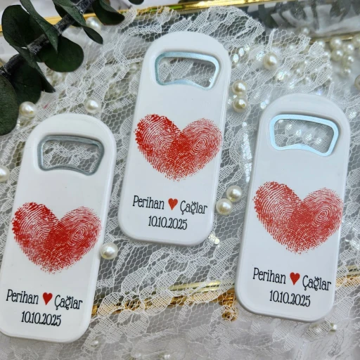 Kalp Baskılı Dikey Açacak Magnet 4,5x10,5 cm Uv Nikah Şekeri Nişan Hediyeği