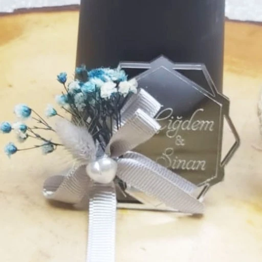 Kenarları Boşluklu Pleksi Kuru Çiçekli Nikah Magnet Prizma