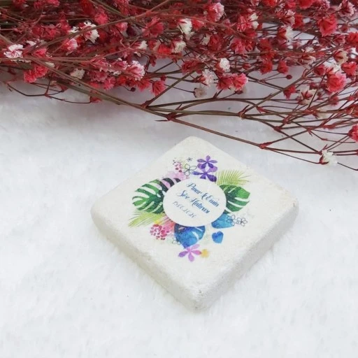 Taş Magnet Nikah Şekeri Nişan Hediyeliği Rengarenk Çiçekli 4,5x4,5 Kare