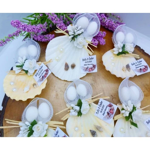 İncilerle Süslenmiş Midye Kabuğu Nikah Şekeri