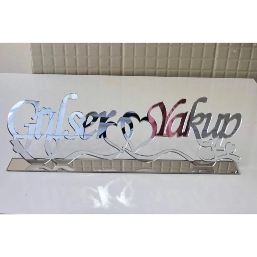 Pleksi İki Kalp Mdf Tabanlık Masa Üstü