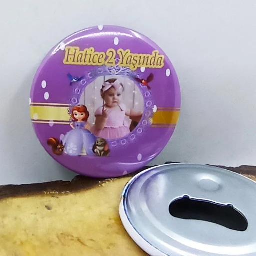 Prenses Sofia Doğum Günü Partisi Baskılı Resimli Metal Magnet Açacak 58 Mm Doğum Günü Hediyesi