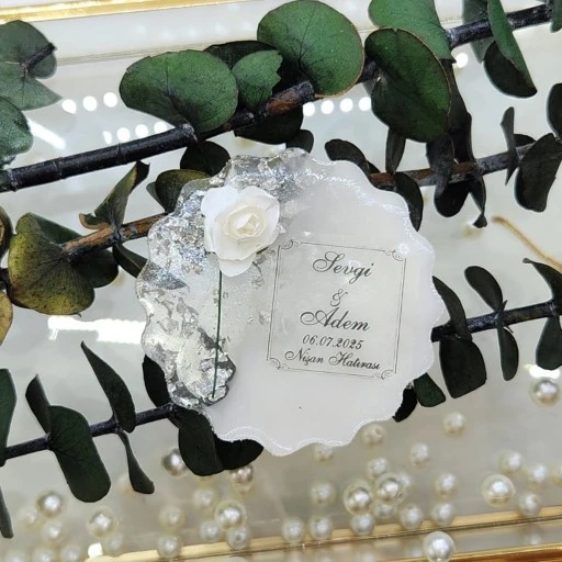 Tek Güllü Epoksi Magnet Buzdolabı Süsü Nişan Nikah Şekeri Hediyelik