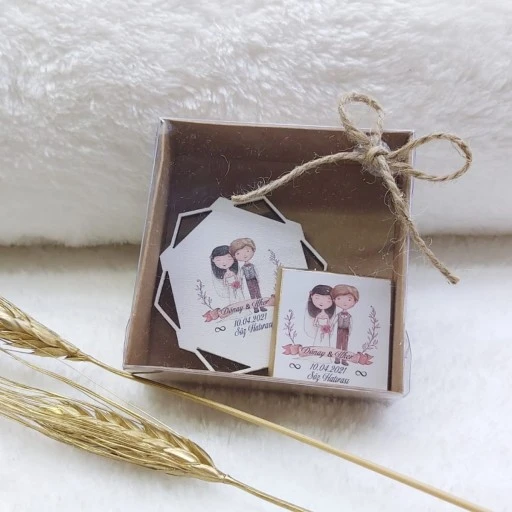 Kutu İçerisinde Prizma Ahşap Magnet Ve Madlen Çikolata Söz Hediyeliği Nikah Şekeri