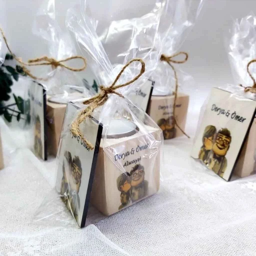 Ahşap Mumluk Nikah Şekeri Yaşlı Çift Uv Baskılı Kalp Ve Manget Set