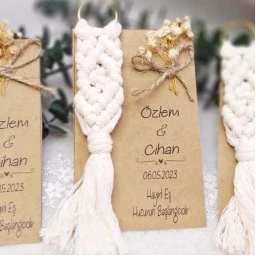 Söz Nişan Nikah Şekeri Hatıralık Kağıt Üzeri Çiçek Süslü Makrome Anahtarlık