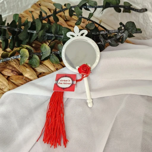 Plastik Ayna Hediyelik Kelebek Ve Taçlı Beyaz