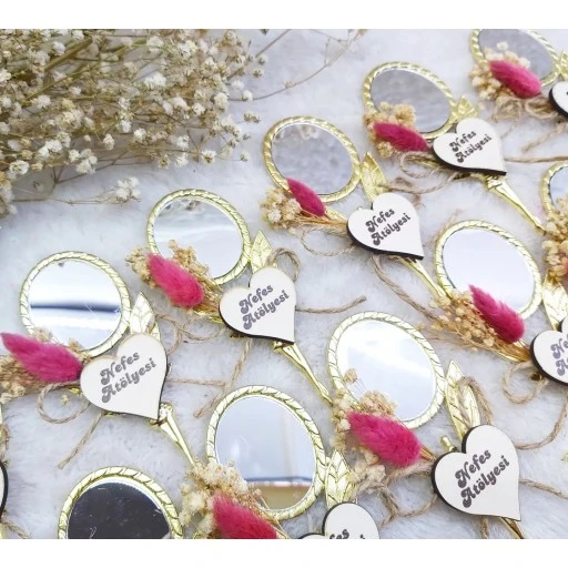 Kuru Çiçek Süslü Melek Ayna Ahşap İsimlikli Nikah Şekeri Söz Nişan Hediyesi