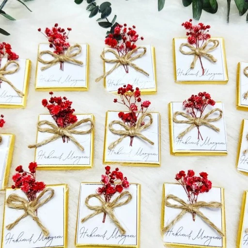 Çiçek Süslü Madlen Çikolata Söz Nişan Çikolatası