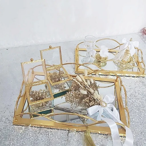 Cam Yüzük Yükselticili Kuru Çiçekli Söz Nişan Tepsisi 