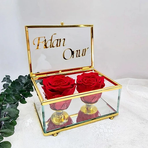 Solmayan Güllü Çift Çiçekli Yüzük Kutusu Söz Nişan