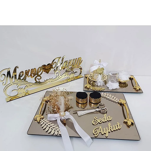 3 Lü Set Dev Kampanya Aynalı Tepsi Yaprak Desenli Söz Nişan Yüzük Tepsisi Ve Damat Kahve Takımı Ve Masa Üstü İsimlik Dev Kampanya