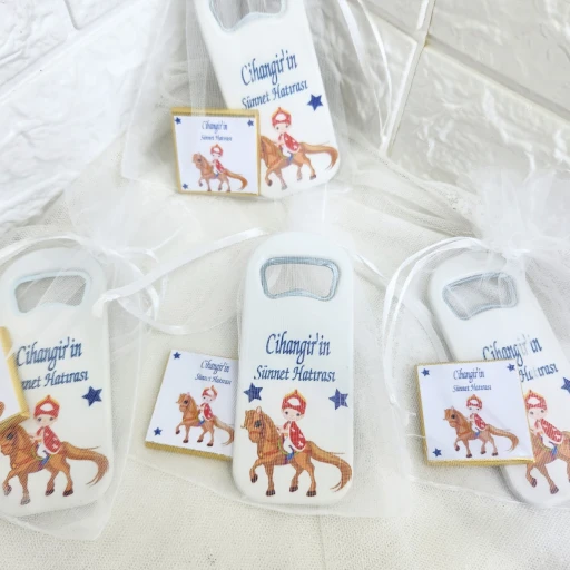 Dikey Açacak Magnet Ve Madlen Çikolata Sünnet Şekeri, Sünnet Hediyelik Magnet