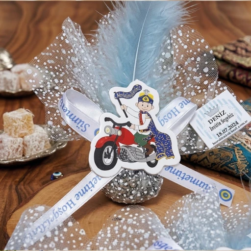 Motorda Sünnet Çocuğu Stiker Sünnet Şekeri