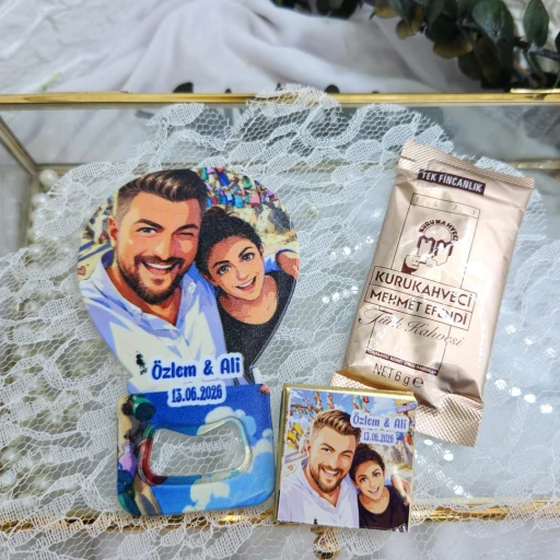 Söz Nişan Nikah Şekeri Hatıralık Hediye Magnet Açacak,çikolata Ve Kahve Kese İçinde karikatür Baskılı